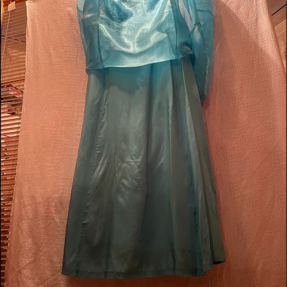 Blondie Nites By Jaslene - Picture 2 of 9